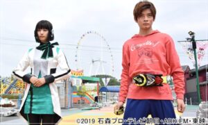 高橋文哉　仮面ライダー