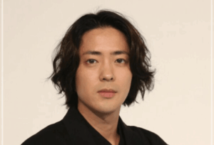 清水依与吏 山本浩司 似てる