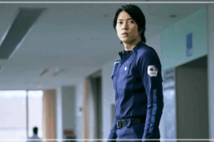 桜井和寿 年収 総資産